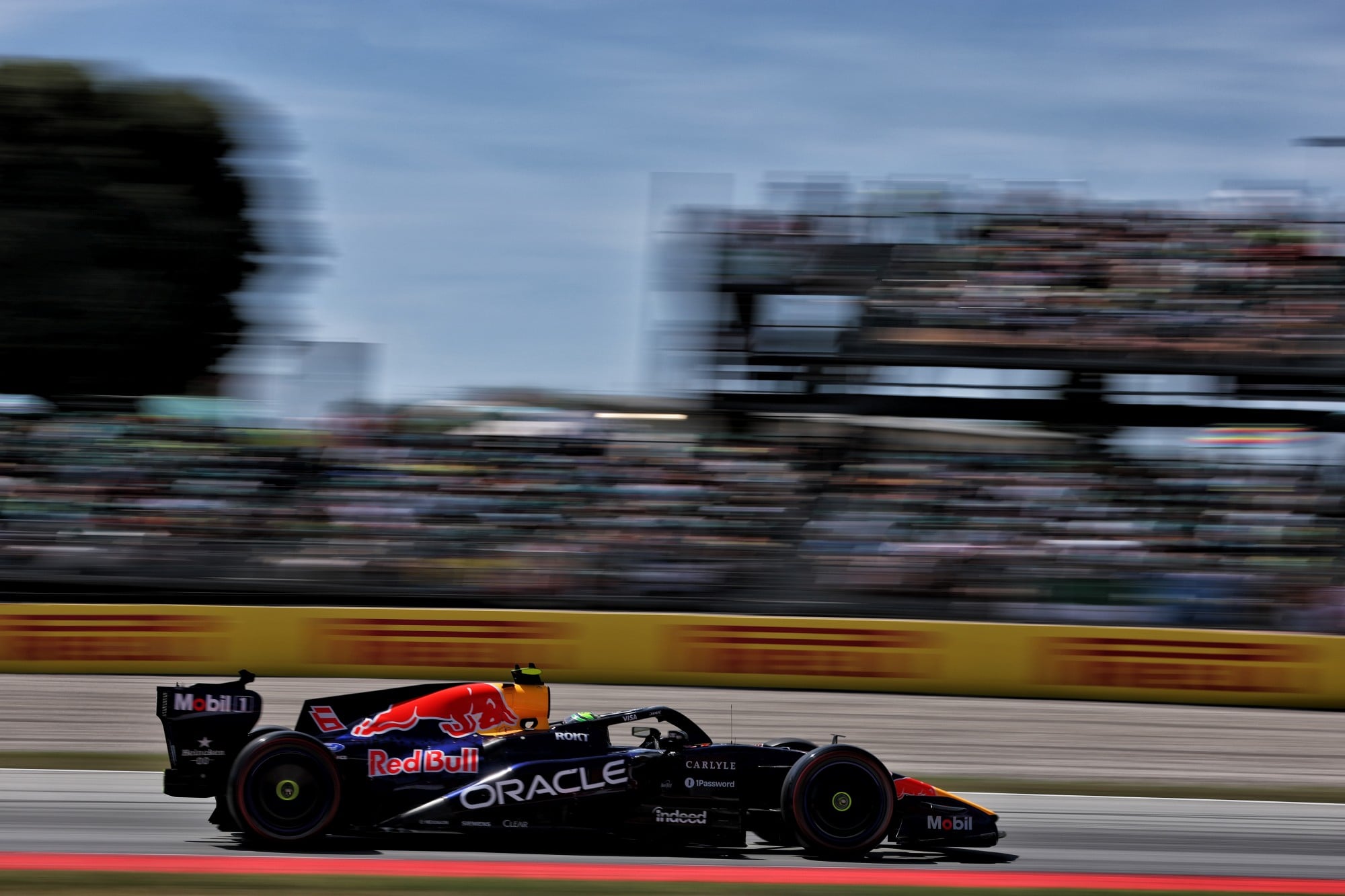 Isack Hadjar (FRA) Red Bull Racing RB22.