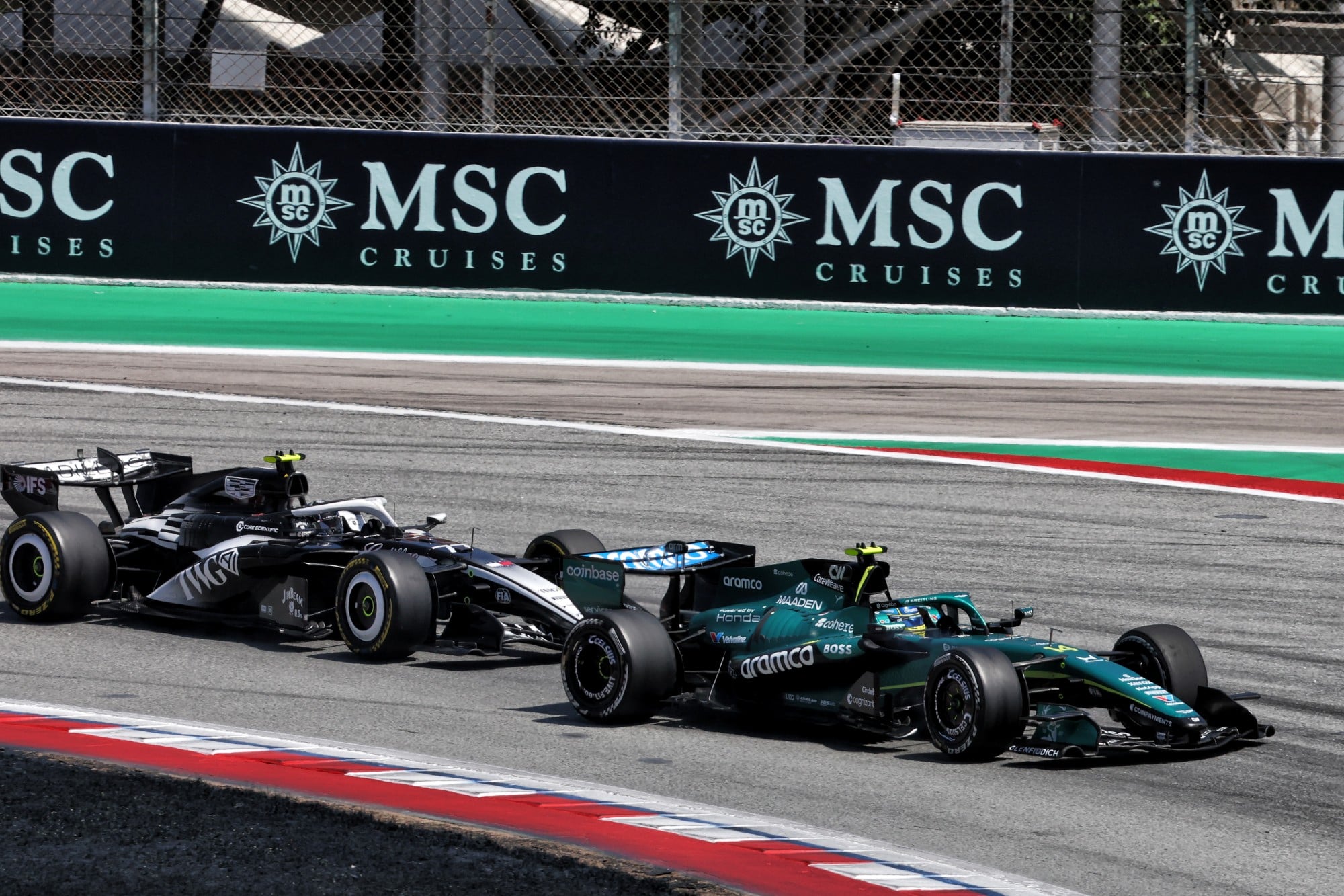 F1: Confira as imagens do GP de Barcelona 2026 Fernando Alonso (ESP) Aston Martin F1 Team AMR26.