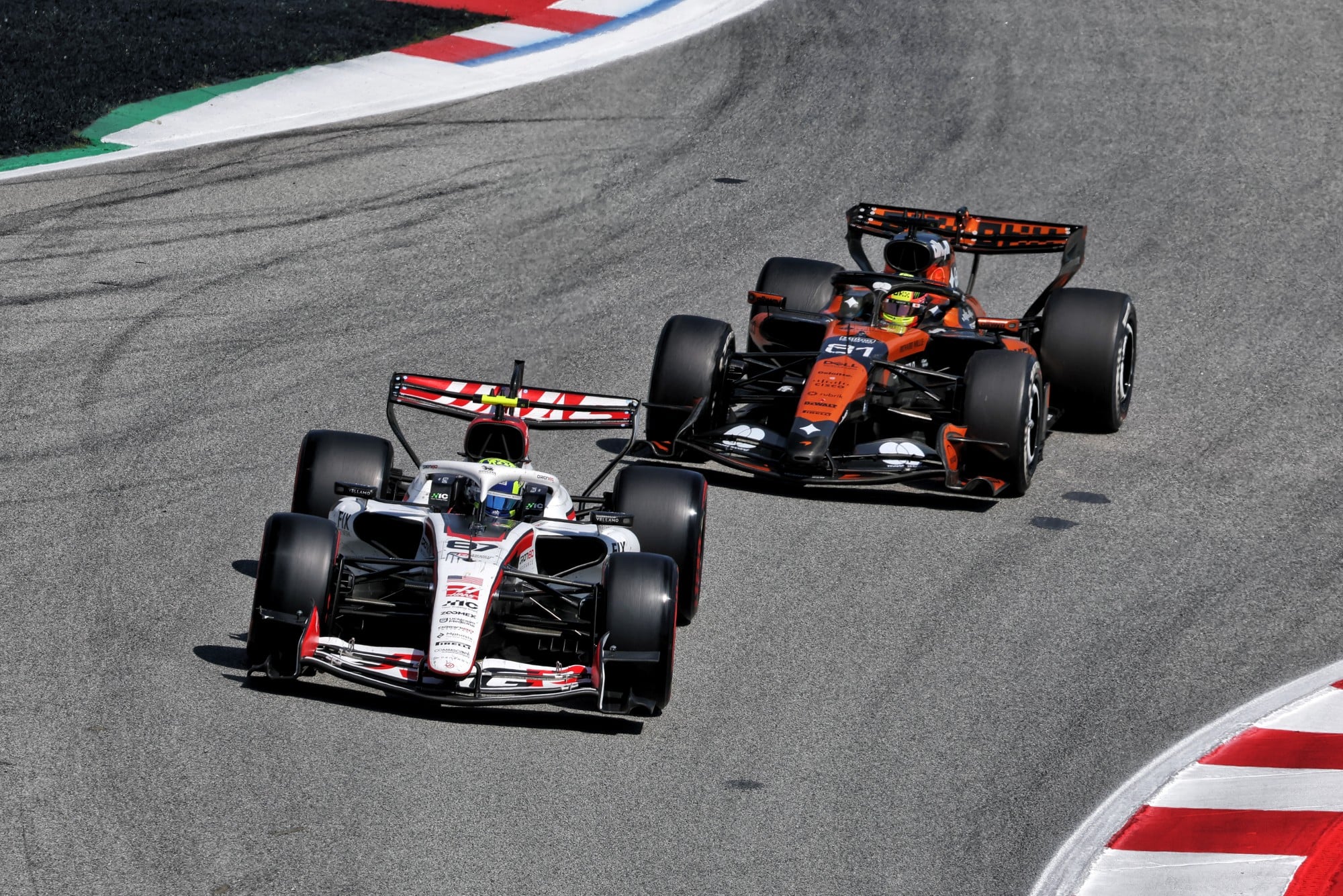 F1: Confira as imagens do GP de Barcelona 2026 Oliver Bearman (GBR) Haas F1 Team VF-26.
