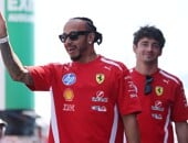 F1: Montoya cobra Ferrari após forte disputa entre Hamilton e Leclerc