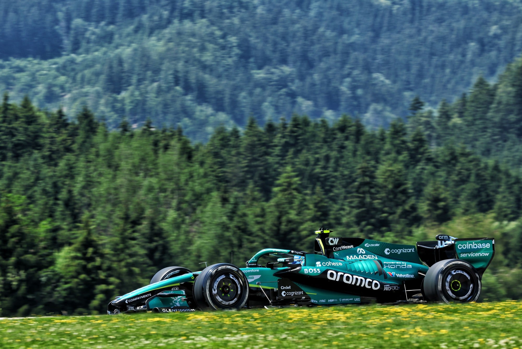 Fernando Alonso (ESP) Aston Martin F1 Team AMR26.