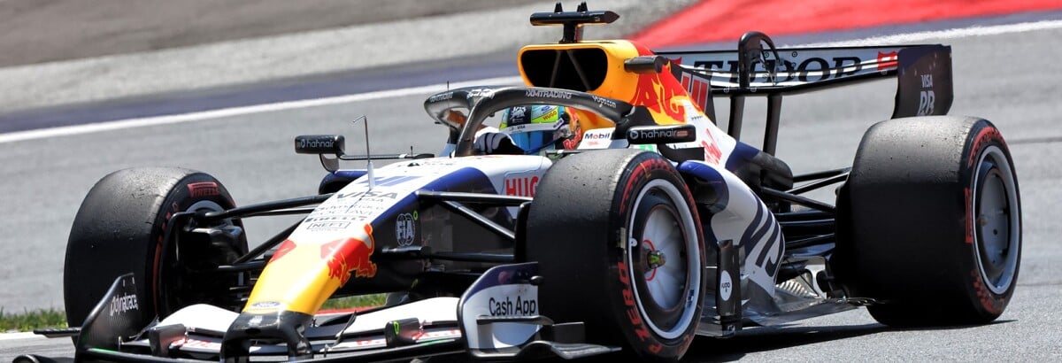 F1: Lindblad celebra estreia em sua corrida em casa na Inglaterra F1: Lindblad celebra estreia em sua corrida em casa na Inglaterra