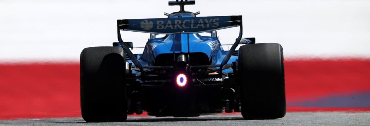 F1: Albon larga dos boxes na Sprint do GP da Inglaterra F1: Albon larga dos boxes na Sprint do GP da Inglaterra