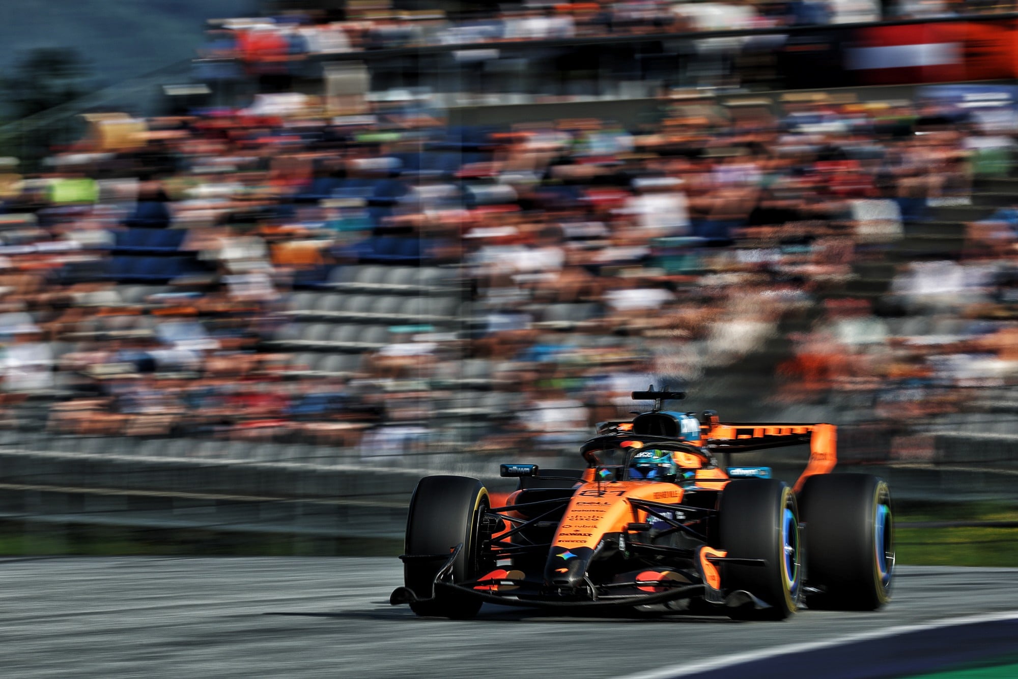 Oscar Piastri (AUS) McLaren F1 Team MCL40.