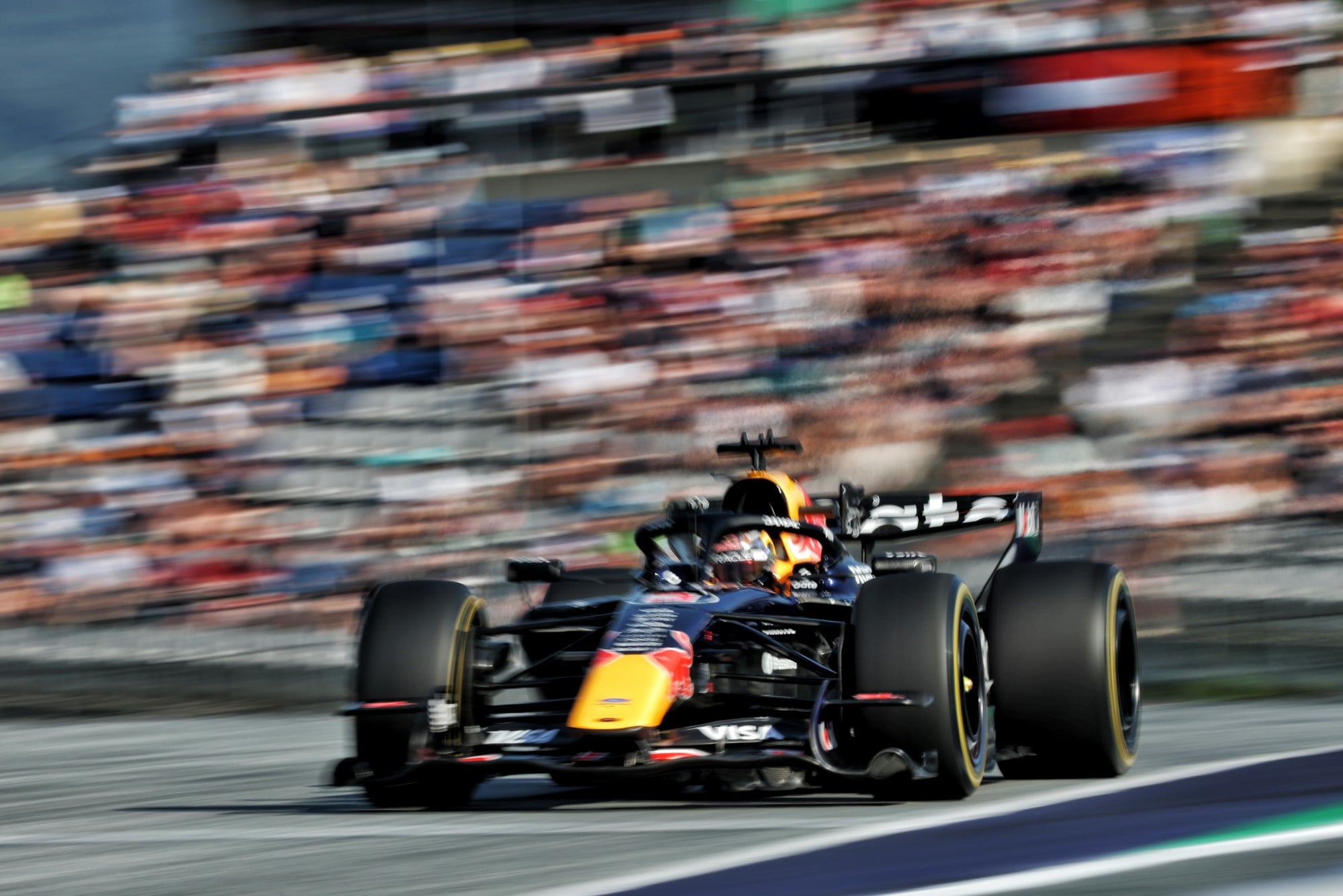 Max Verstappen (NLD) Red Bull Racing RB22.