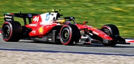 F1: Ex-pilotos defendem Ferrari priorizando Hamilton na luta pelo título