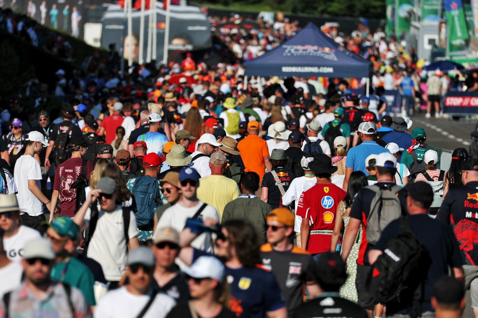 Circuit atmosphere - fans in the pits.