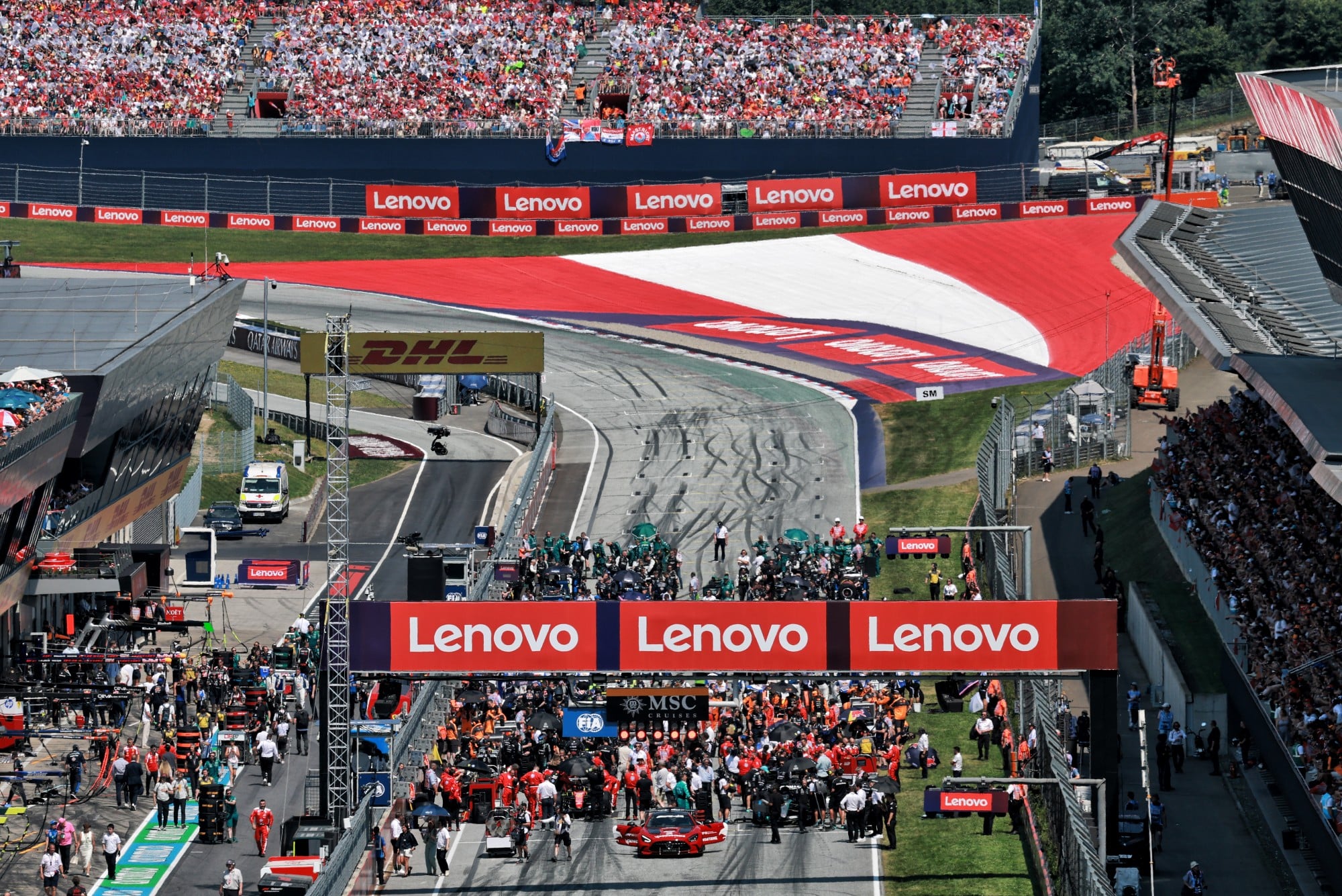 The grid before the start of the race.
