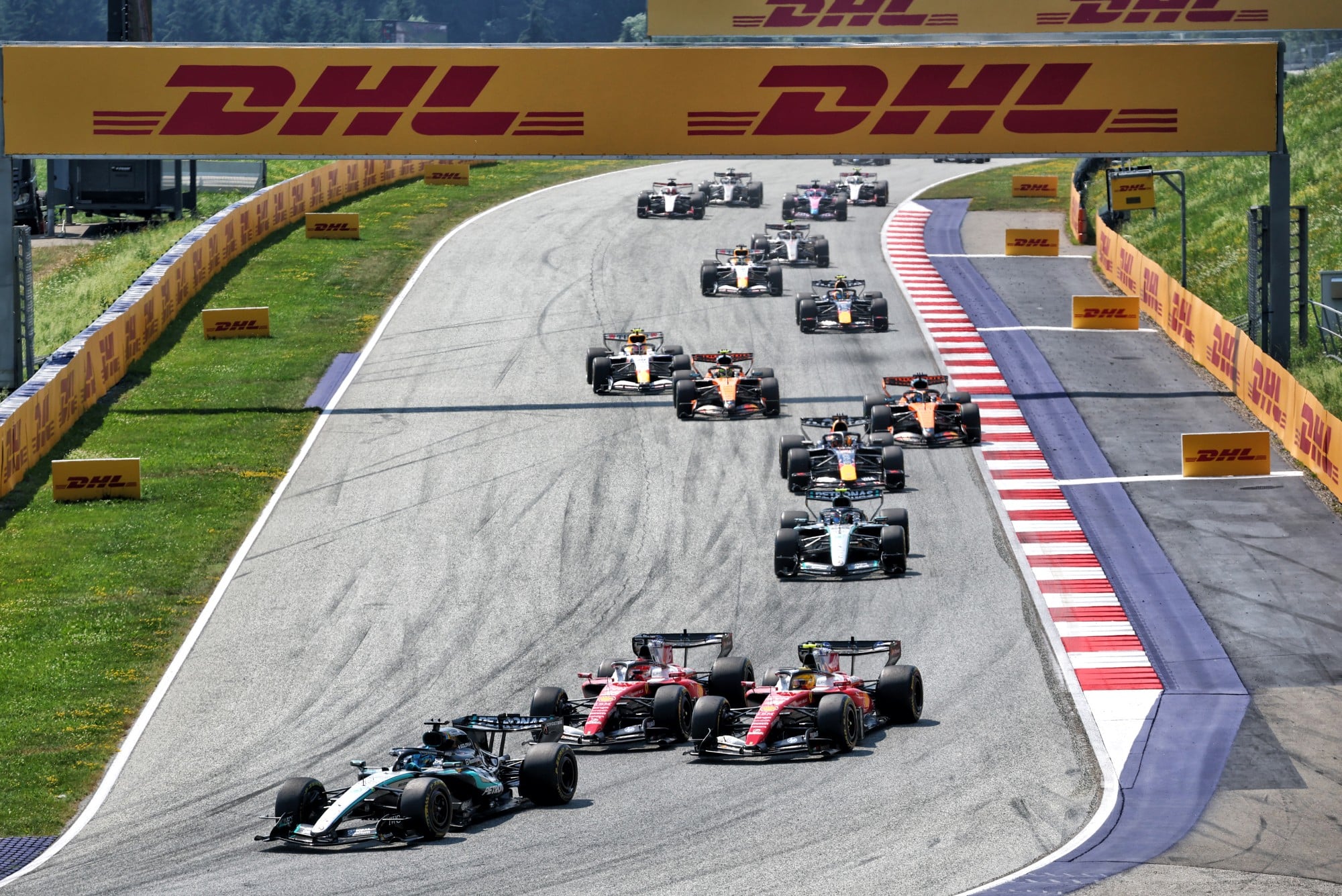 F1: Russell retoma boa forma e vence o GP da Áustria; Verstappen e Antonelli no pódio