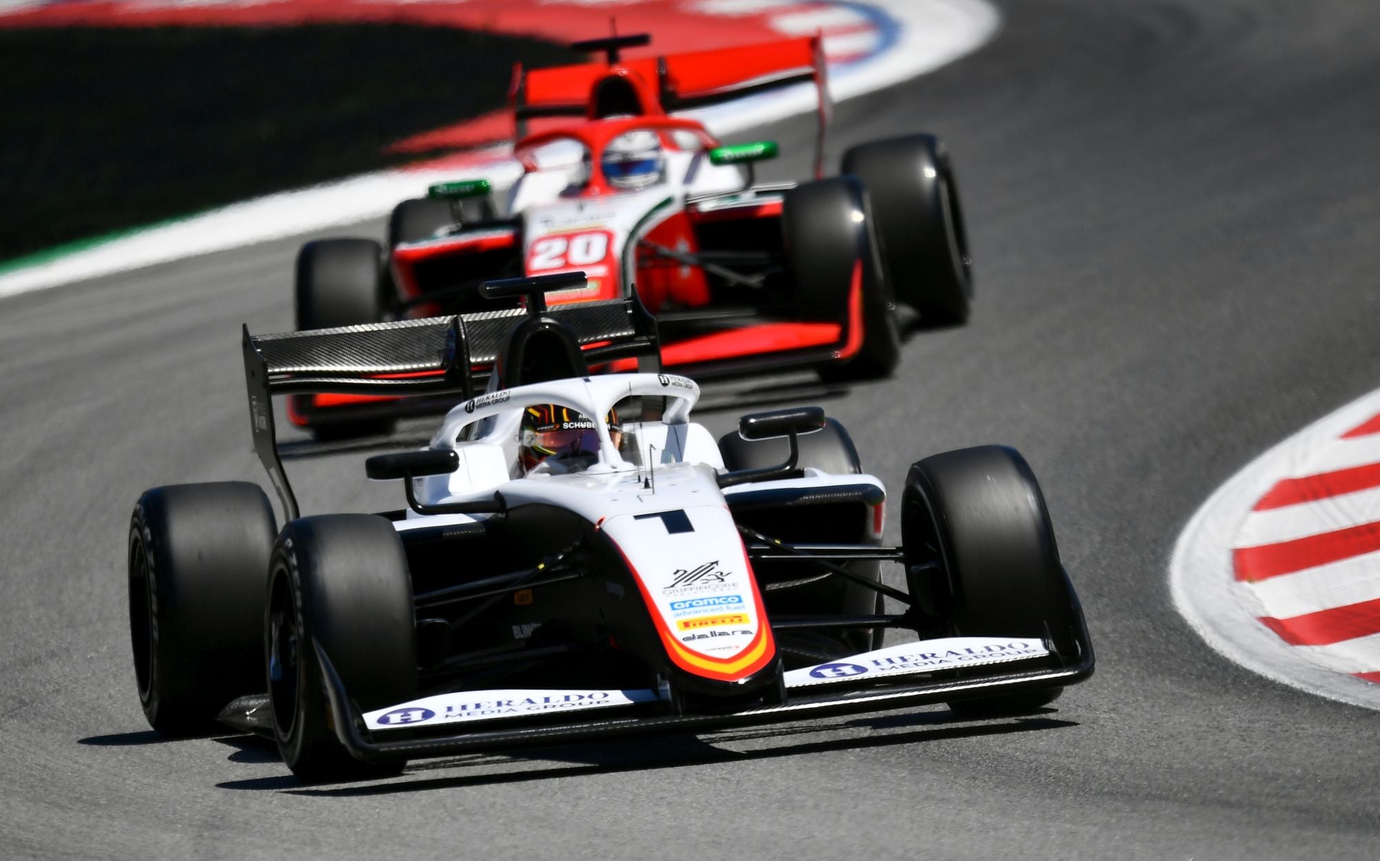 F3: Nael vence de ponta a ponta corrida principal em Barcelona