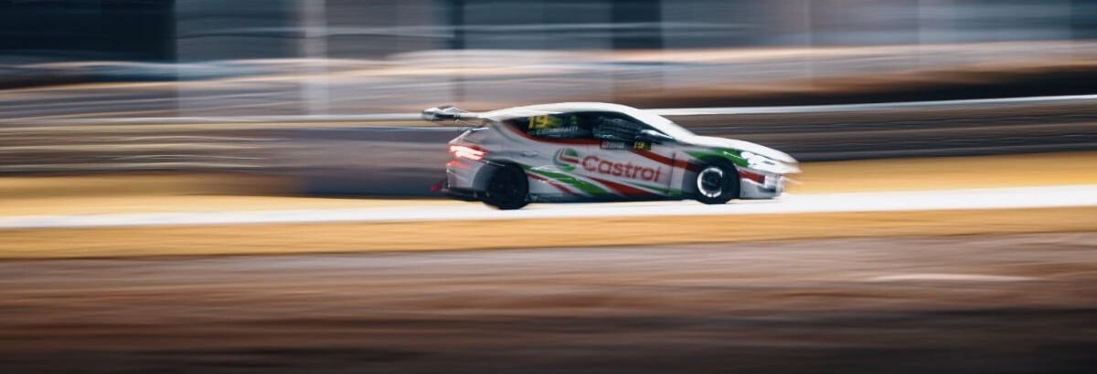 TCR South America e TCR Brasil aceleram em Cuiabá com prova noturna TCR South America e TCR Brasil aceleram em Cuiabá com prova noturna