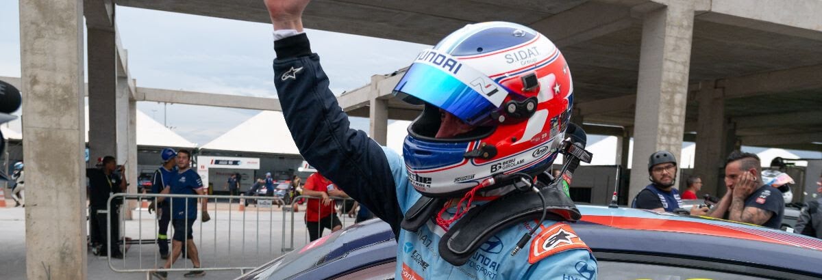 TCR: Após adiamento por chuva, Girolami domina Corrida 1 em Cuiabá TCR: Após adiamento por chuva, Girolami domina Corrida 1 em Cuiabá