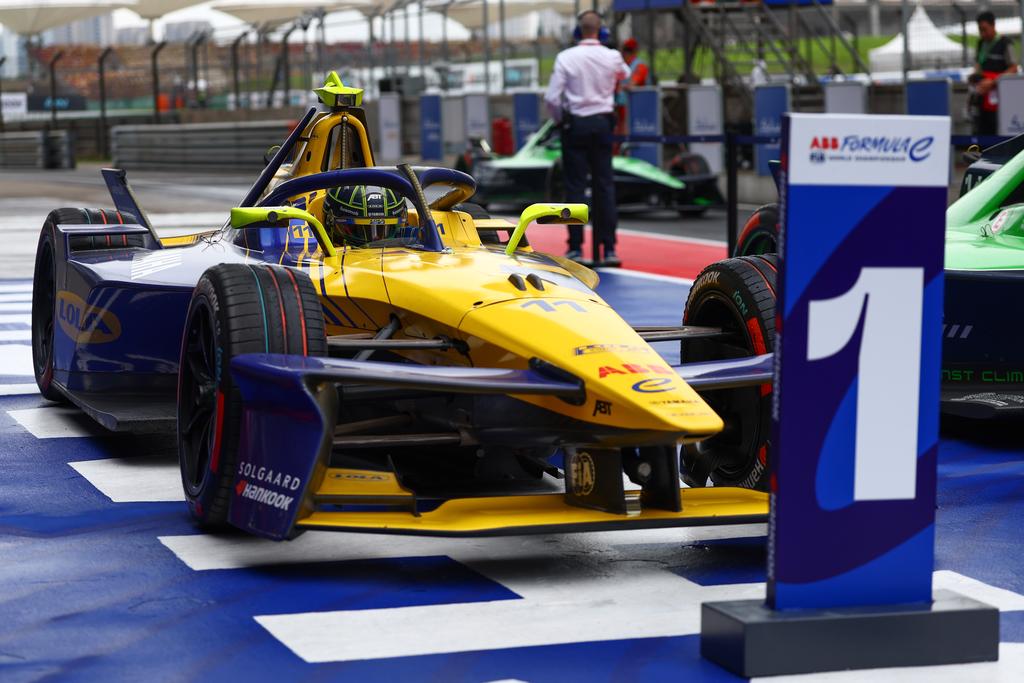 Di Grassi vence em Xangai e faz história na Fórmula E