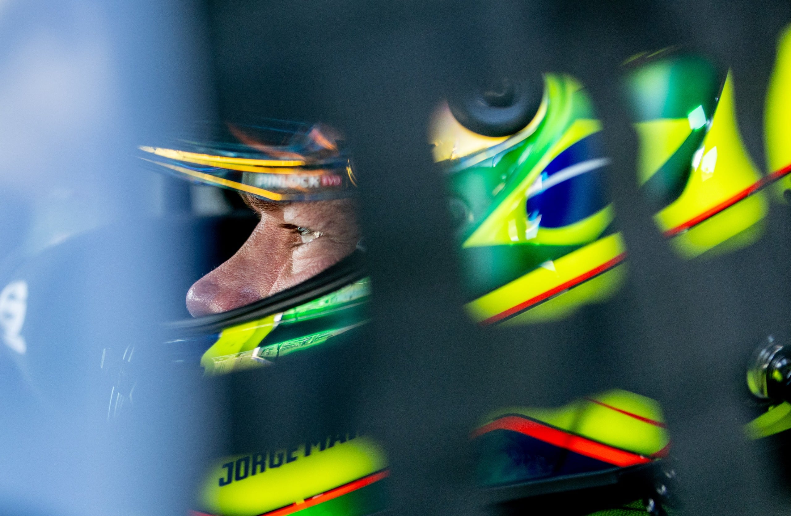 Em casa, Martelli estreia no anel externo de Cuiabá pela NASCAR Brasil