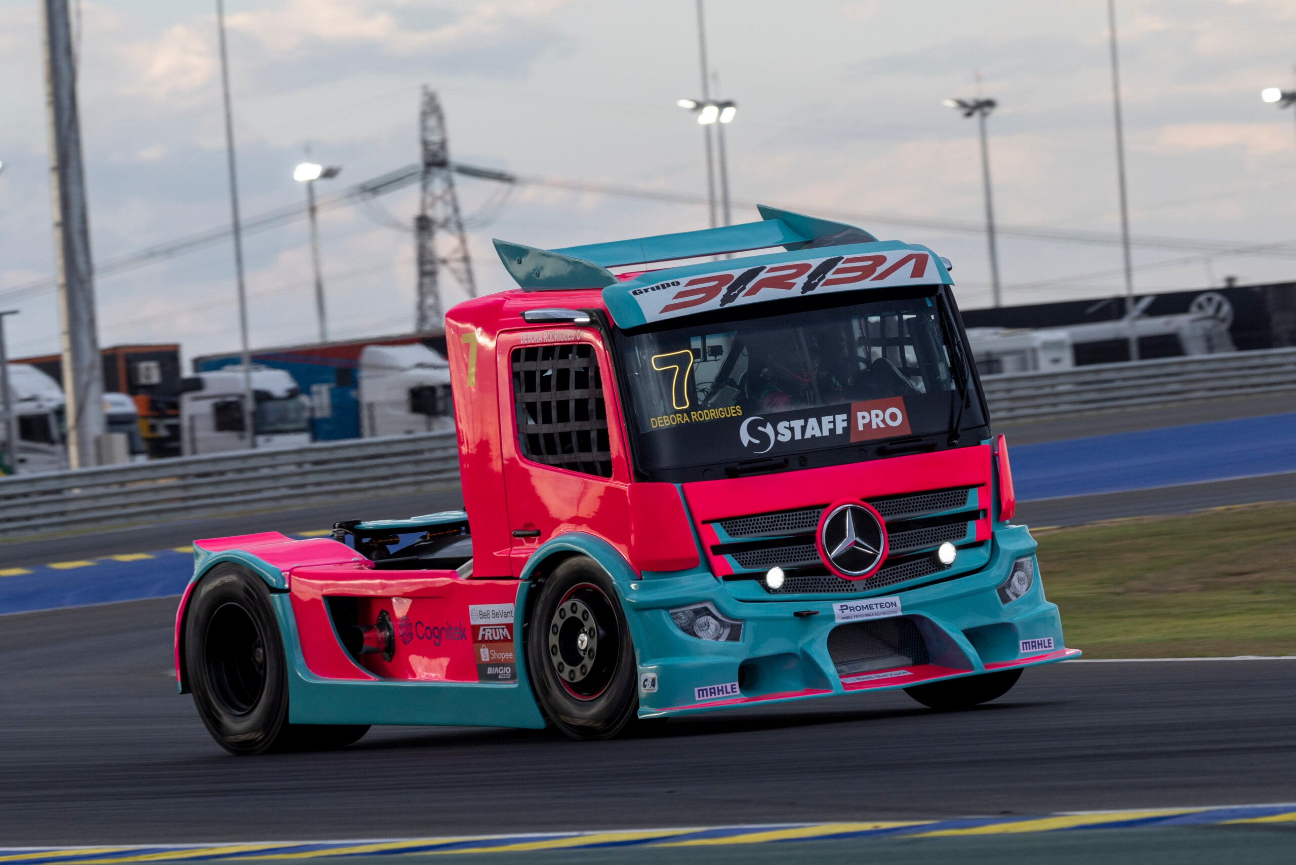 Débora Rodrigues retorna à Copa Truck com a D+ Motorsport em Cuiabá Débora Rodrigues retorna à Copa Truck com a D+ Motorsport em Cuiabá