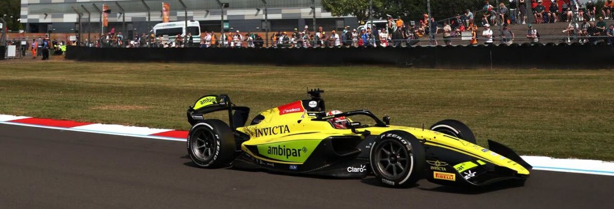 F2: Câmara acerta volta voadora e fatura pole em Silverstone