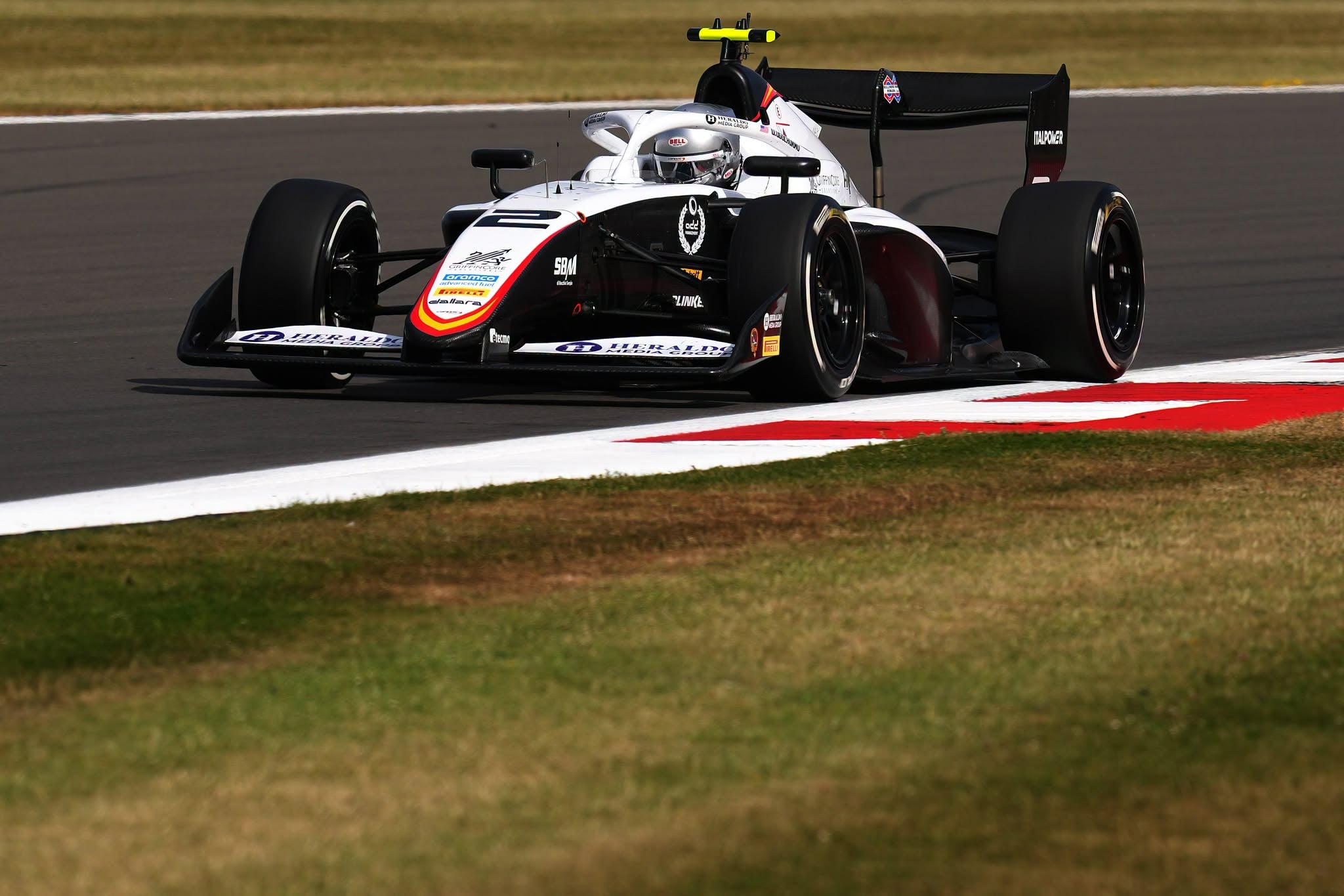 F3: Ugochukwu vence de ponta a ponta Sprint em Silverstone Ugo Ugochukwu