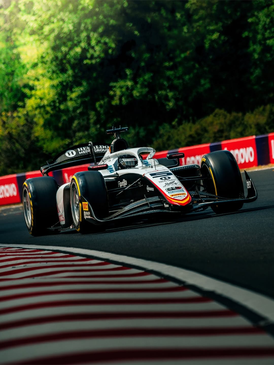F2: León vence corrida principal na Hungria. Câmara conquista pódio Noel León