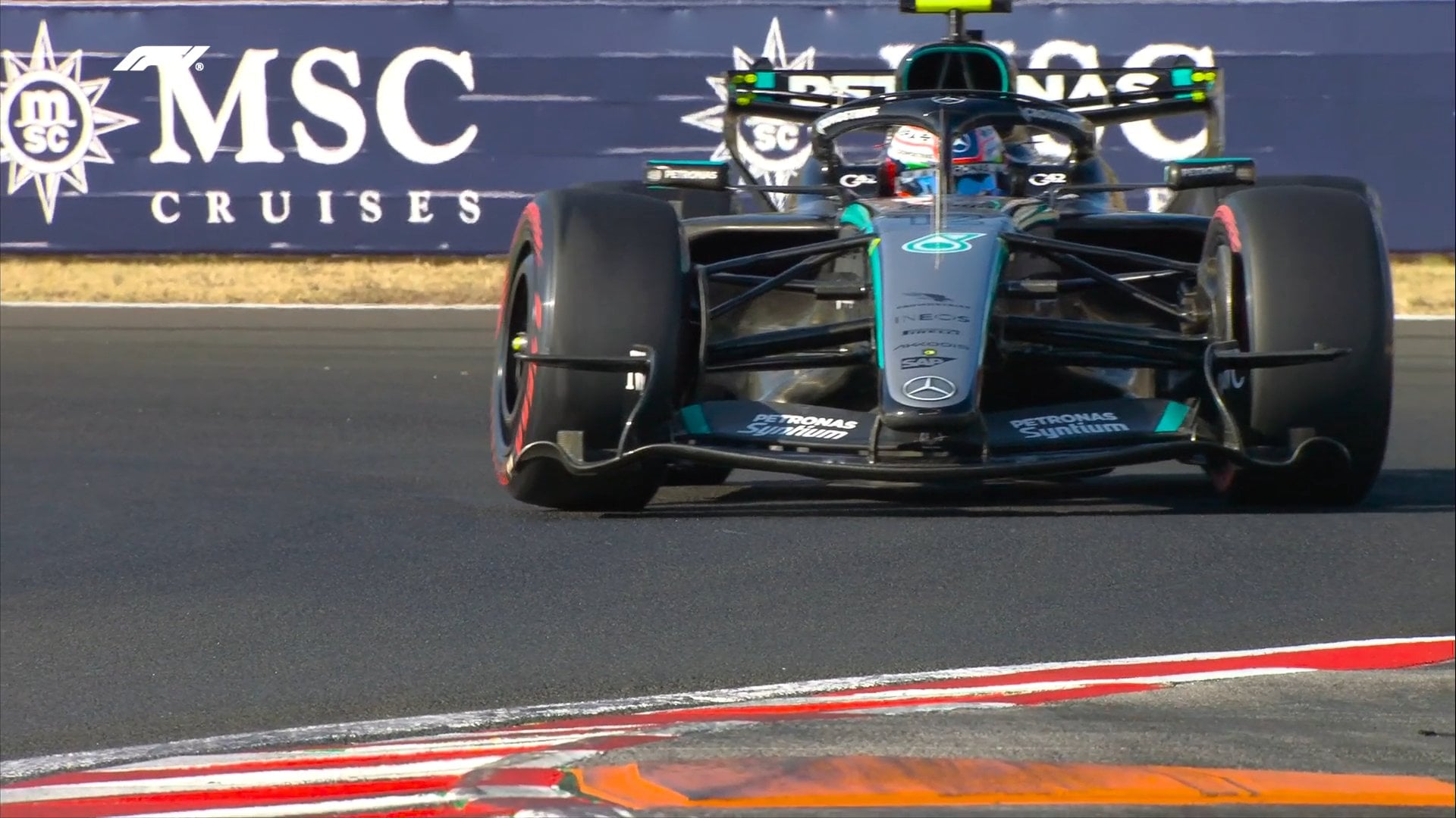 F1: Antonelli fala de 'ameaça' divertida de seu pai para evitar infração de limites de pista