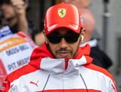F1: Hamilton reage após atropelar mecânico da Ferrari durante pit stop na Bélgica