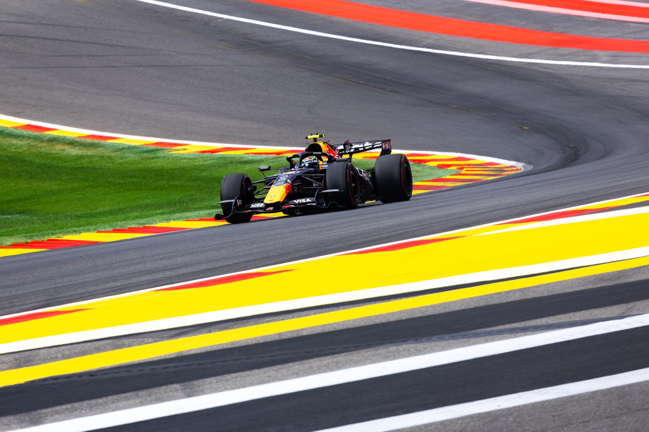 F1: Hadjar admite que “demorou” para entender estratégia da Red Bull em Spa