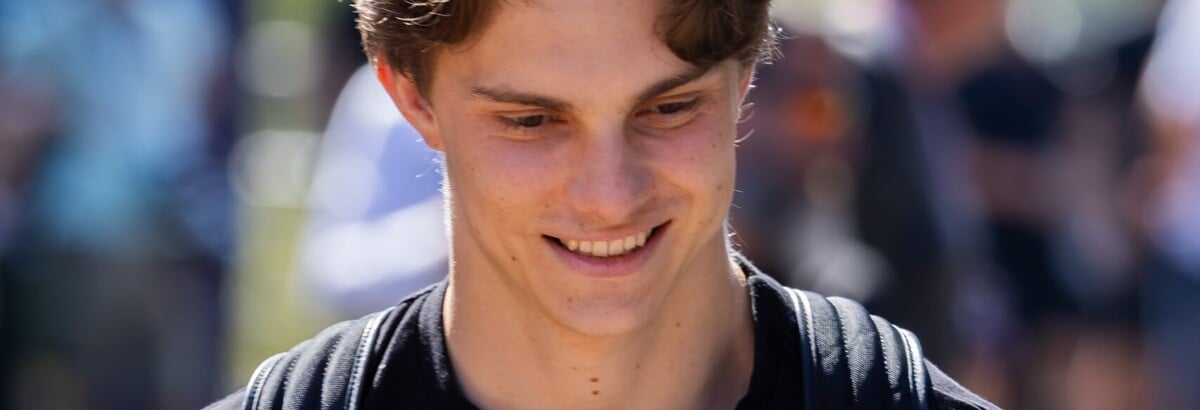 F1: Piastri encerra rumores de ida de Verstappen para McLaren com uma palavra F1: Piastri encerra rumores de ida de Verstappen para McLaren com uma palavra