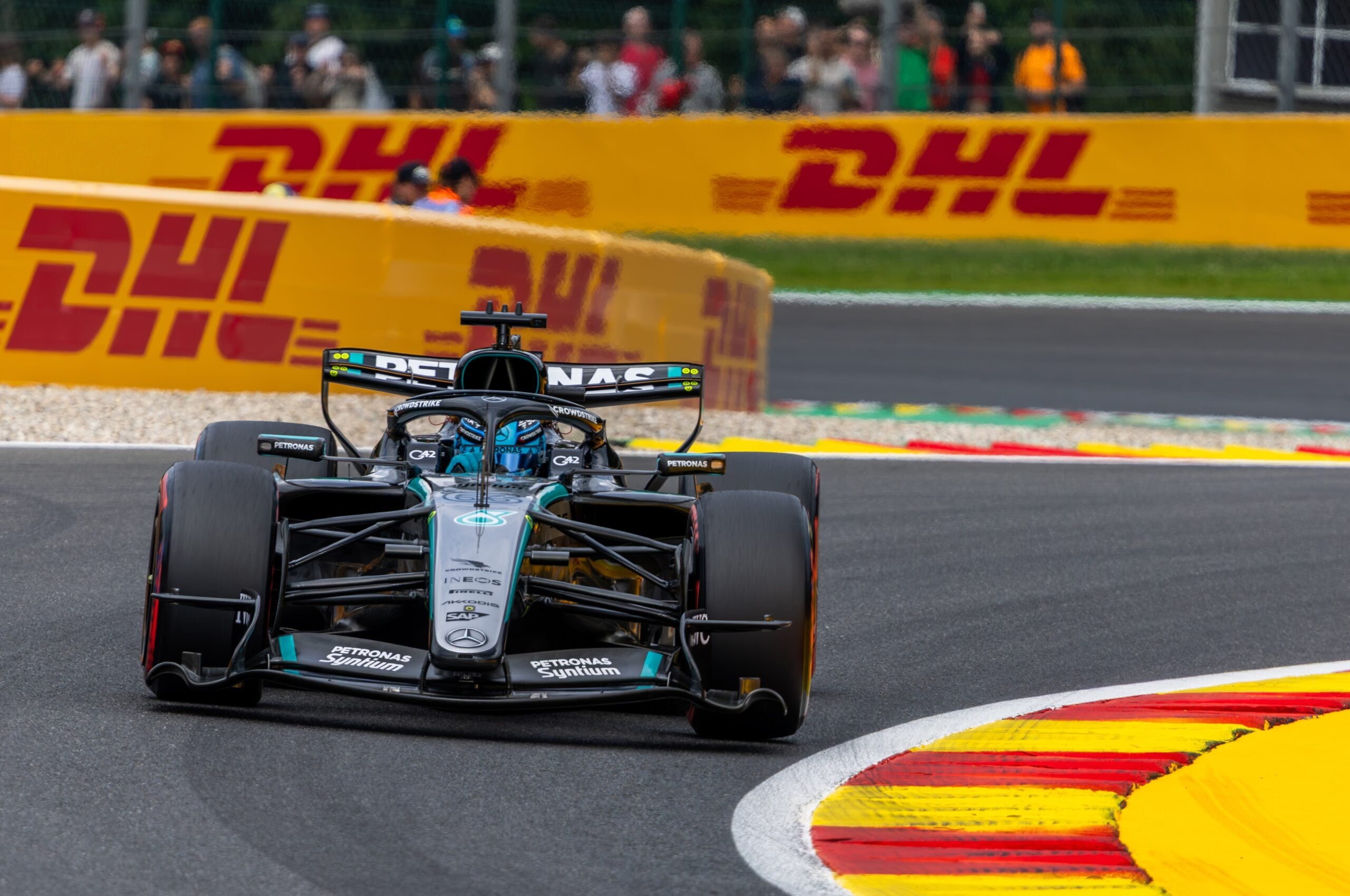 F1: Estratégia da Mercedes para o W17 será colocada à prova após o recesso George Russell (Mercedes) - GP da Bélgica F1 2026
