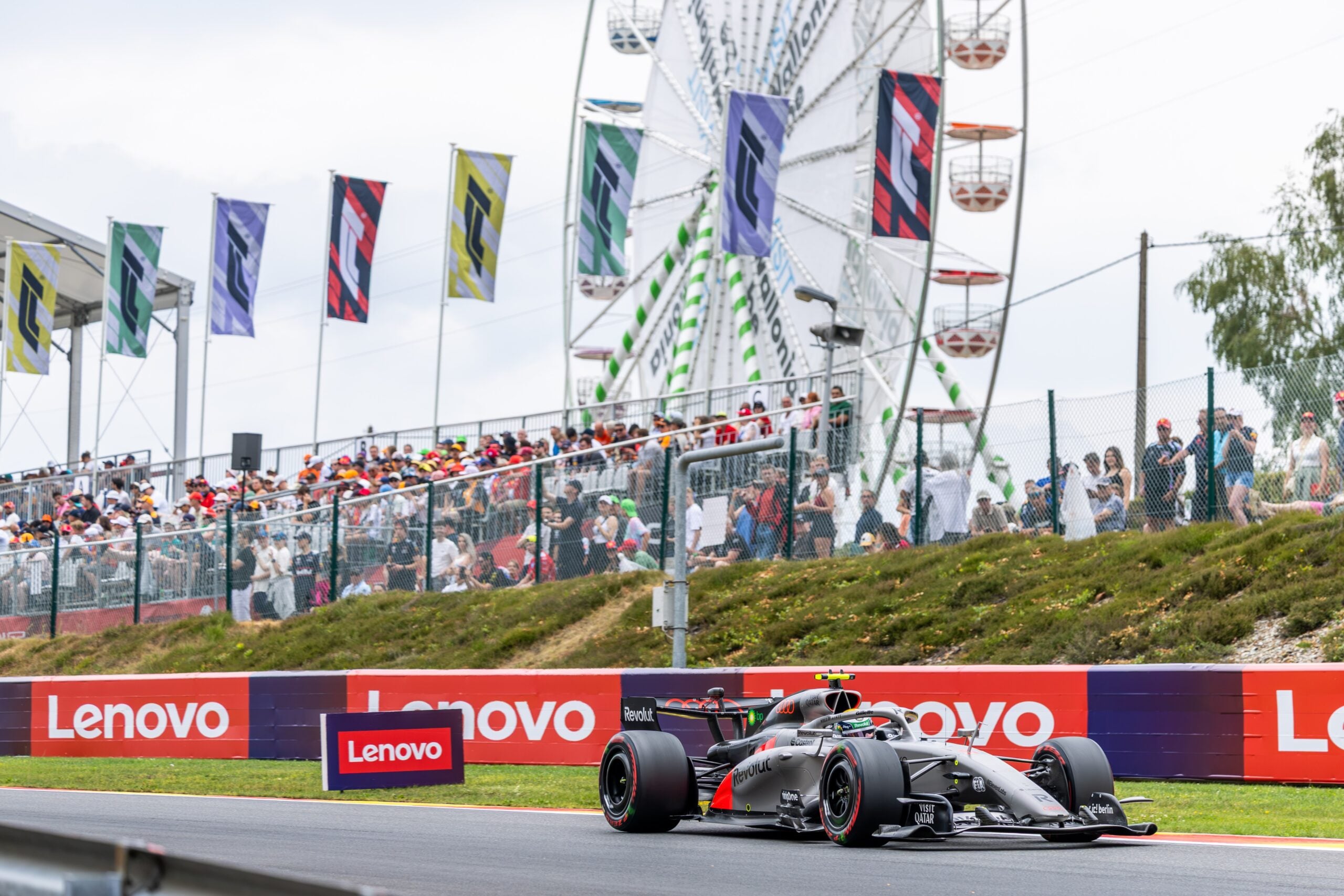 F1: Mercedes confirma favoritismo com Antonelli no TL3; Hamilton bate e Audi impressiona Gabriel Bortoleto (Audi) - GP da Bélgica F1 2026