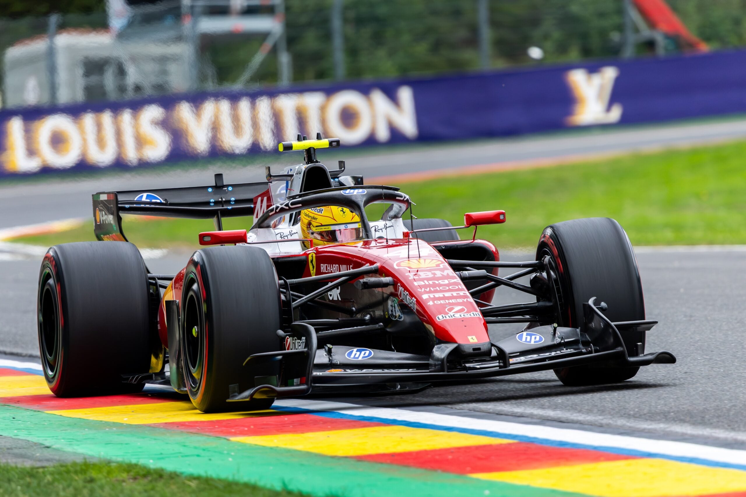 F1 hoje: Hamilton vira “novo Schumacher” e Alemanha mira volta