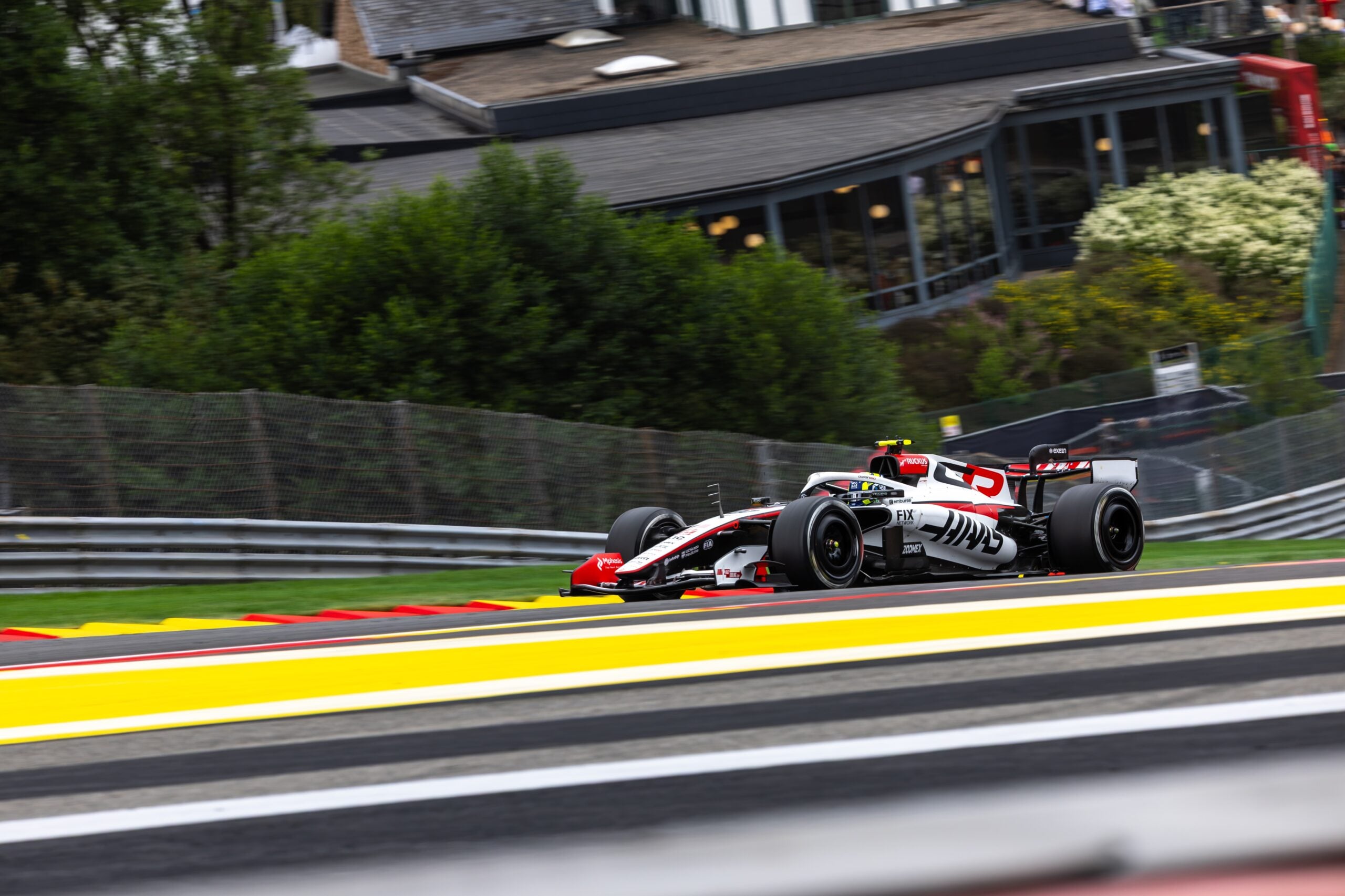 F1: Haas teve etapa complicada em Spa, mas vê que "há pontos positivos a destacar" F1: Haas teve etapa complicada em Spa, mas vê que "há pontos positivos a destacar"