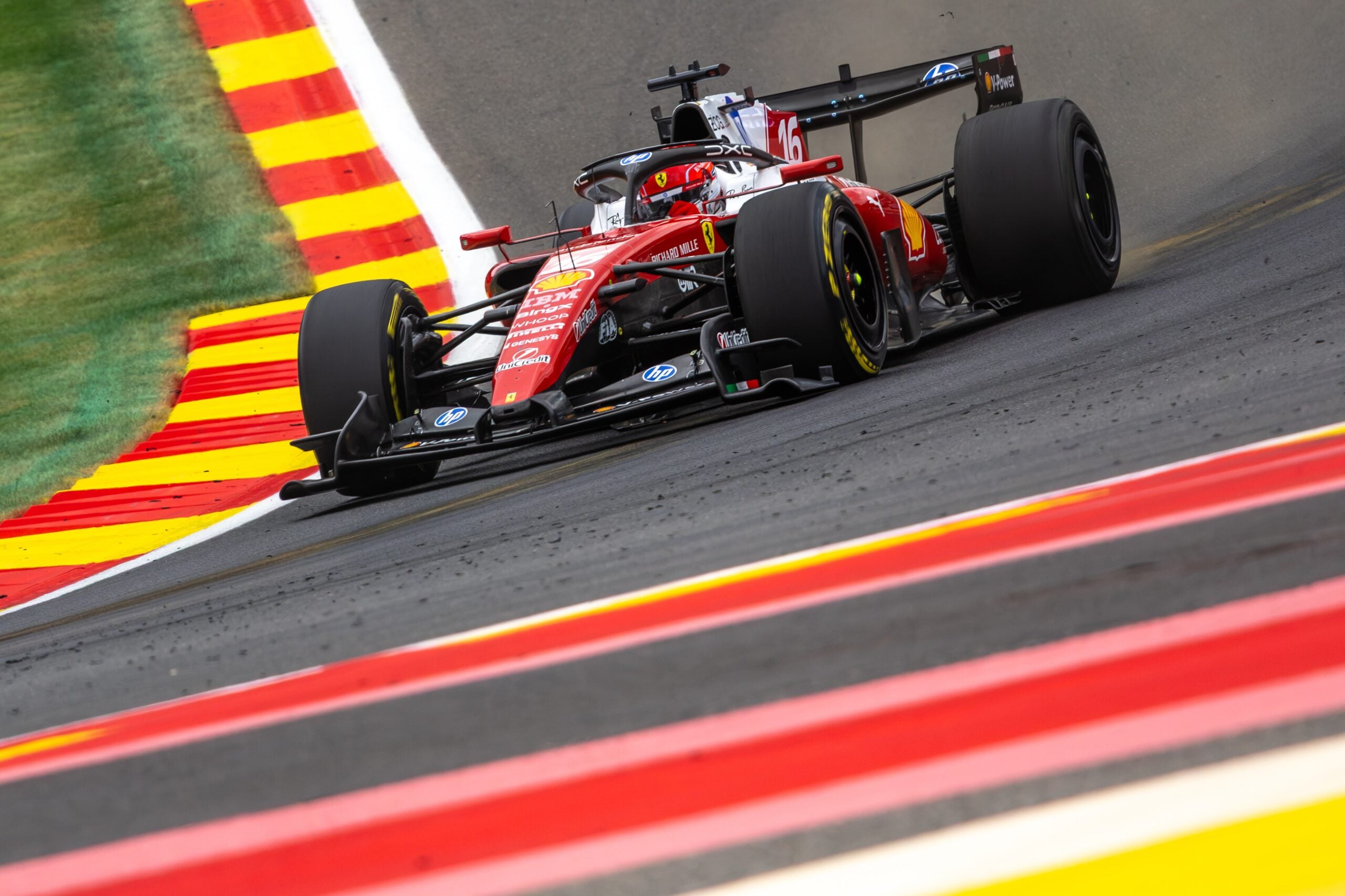 Análise: Antonelli está colocando os rivais em xeque no campeonato da F1 2026? Análise: Antonelli está colocando os rivais em xeque no campeonato da F1 2026?