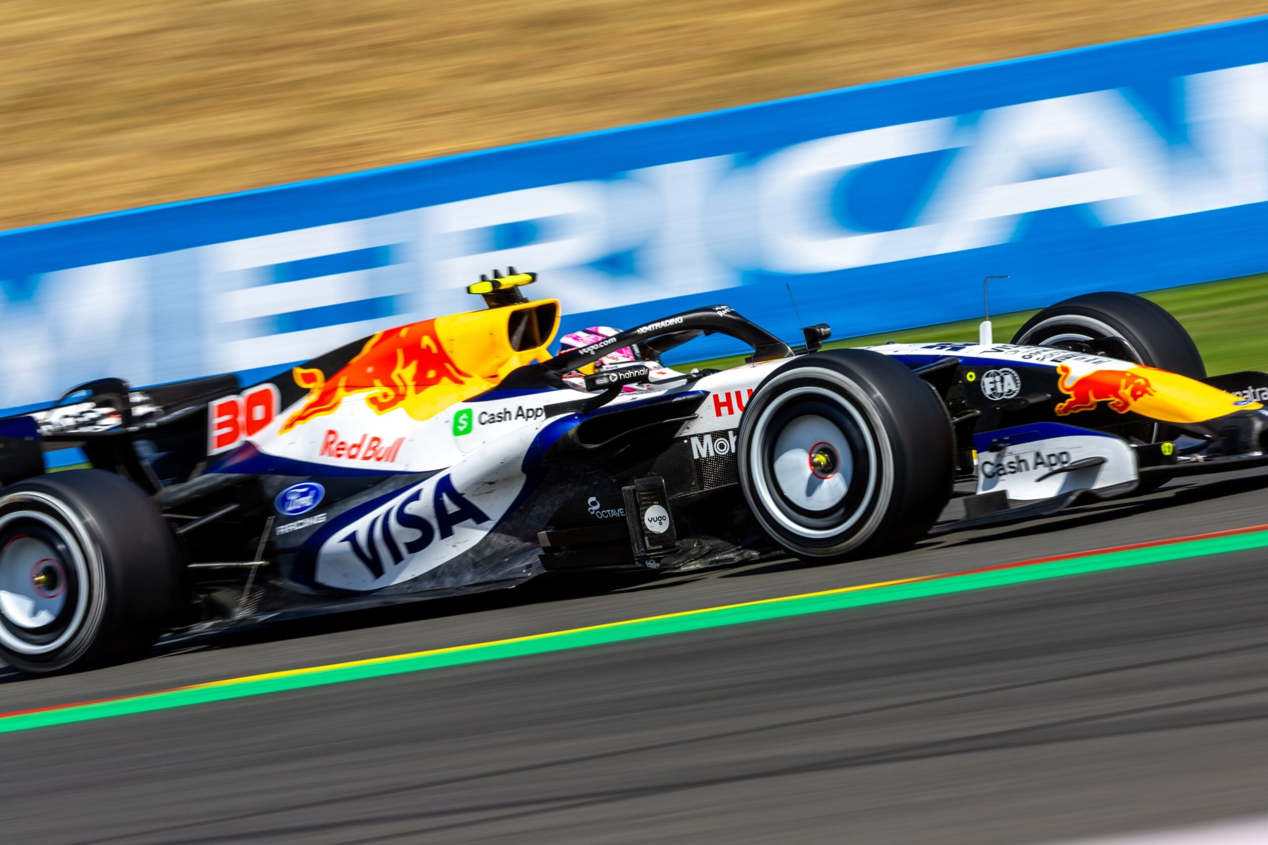F1: Ex-piloto acredita em pódio da Racing Bulls ainda em 2026