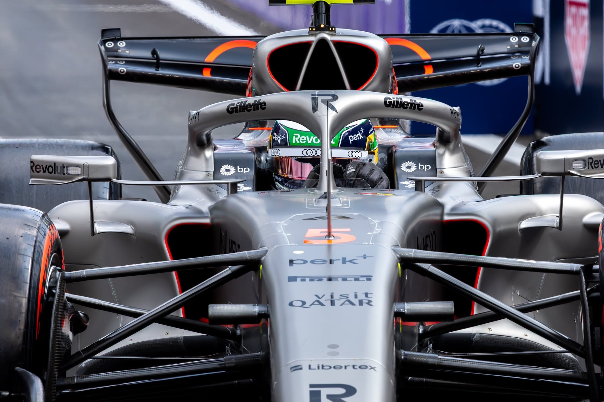 F1 hoje: Antonelli na pole e Bortoleto em oitavo F1 hoje: Antonelli na pole e Bortoleto em oitavo