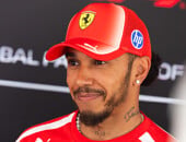 F1: Hamilton chega a Monza com Ferrari F40 recém-restaurada