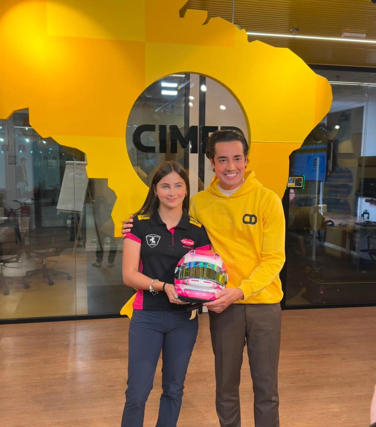 Marcella Assumpção disputa FIA Academy Trophy na Suécia e estreia patrocínio da Carmed