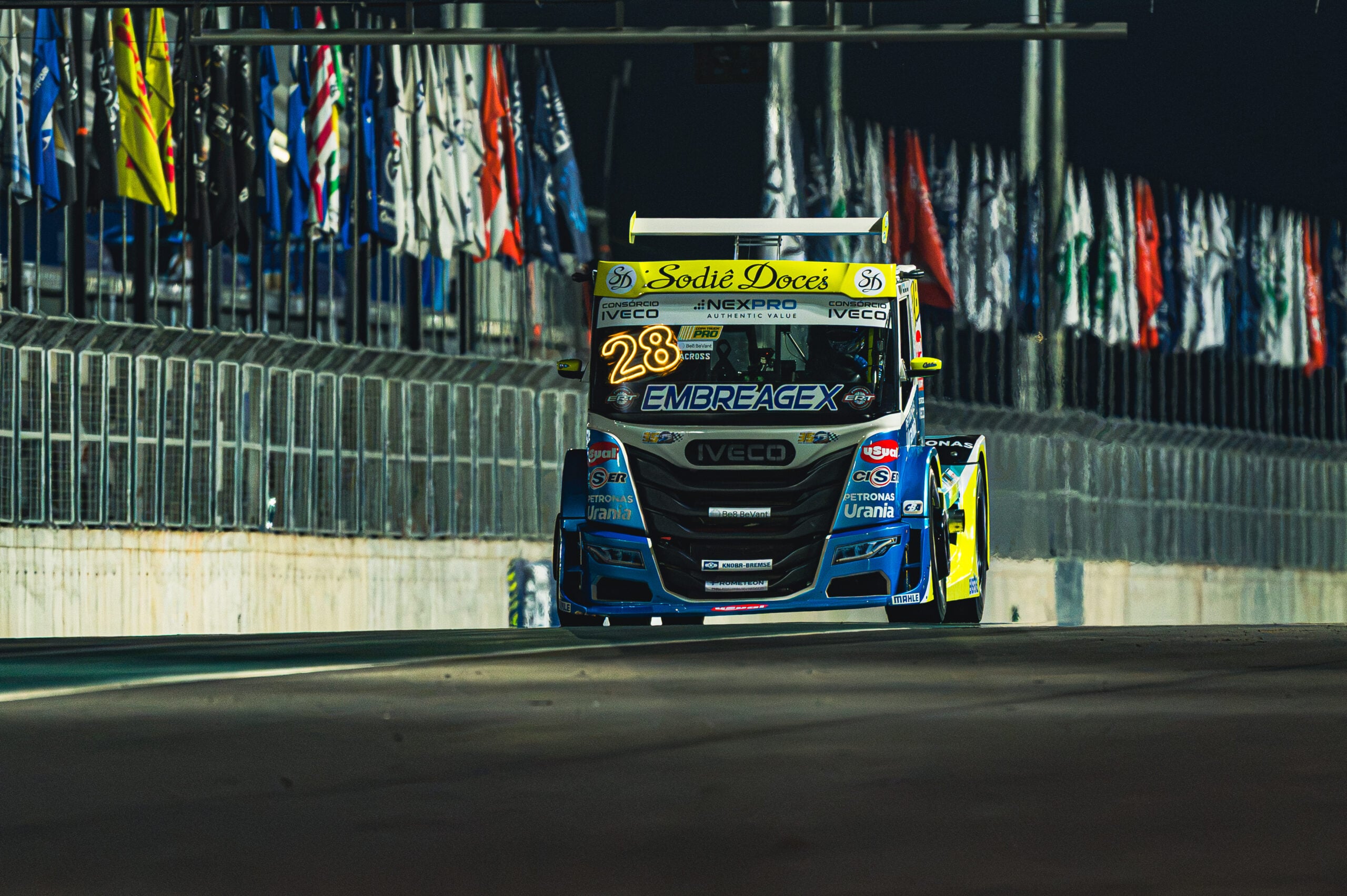 Iveco Usual Racing abre etapa de Cuiabá com melhor tempo do dia e top-3 na ELITE