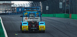 Iveco Usual Racing chega a Cuiabá motivada para desafio noturno da Copa Truck