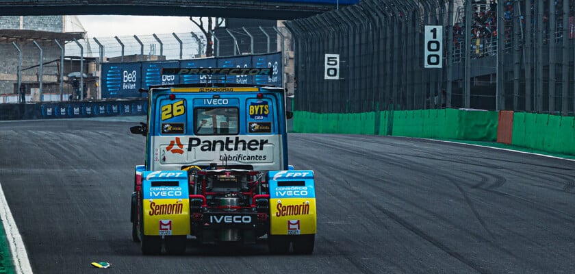 Iveco Usual Racing chega a Cuiabá motivada para desafio noturno da Copa Truck