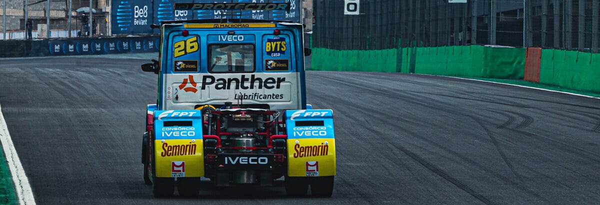 Iveco Usual Racing chega a Cuiabá motivada para desafio noturno da Copa Truck Iveco Usual Racing chega a Cuiabá motivada para desafio noturno da Copa Truck