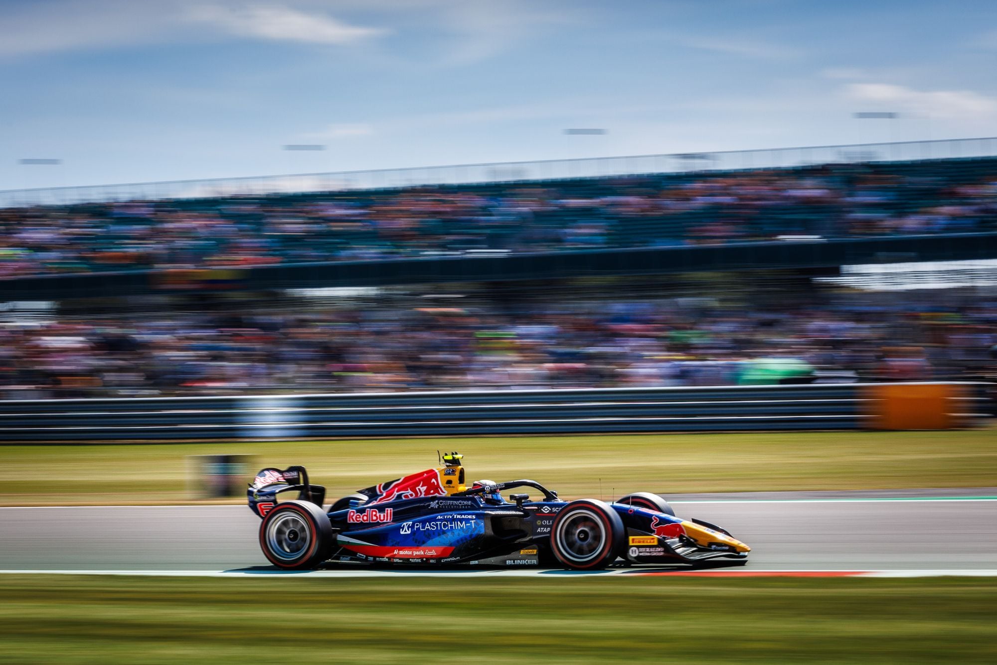 F2: Tsolov vence corrida principal e "varre" etapa de Silverstone Nikola Tsolov