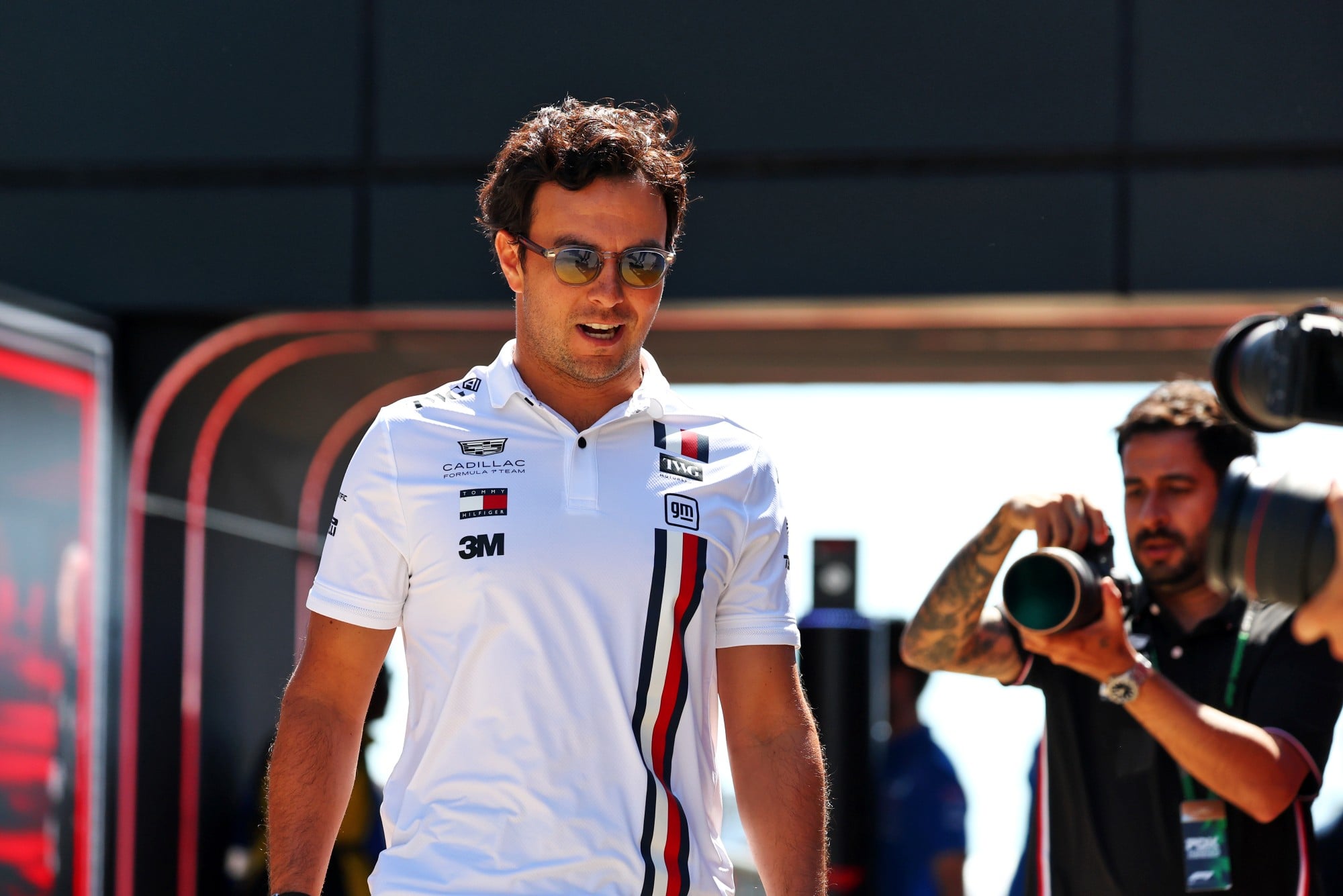 F1: Confira as imagens desta sexta-feira do GP da Inglaterra Sergio Perez (MEX) Cadillac Formula 1 Team.