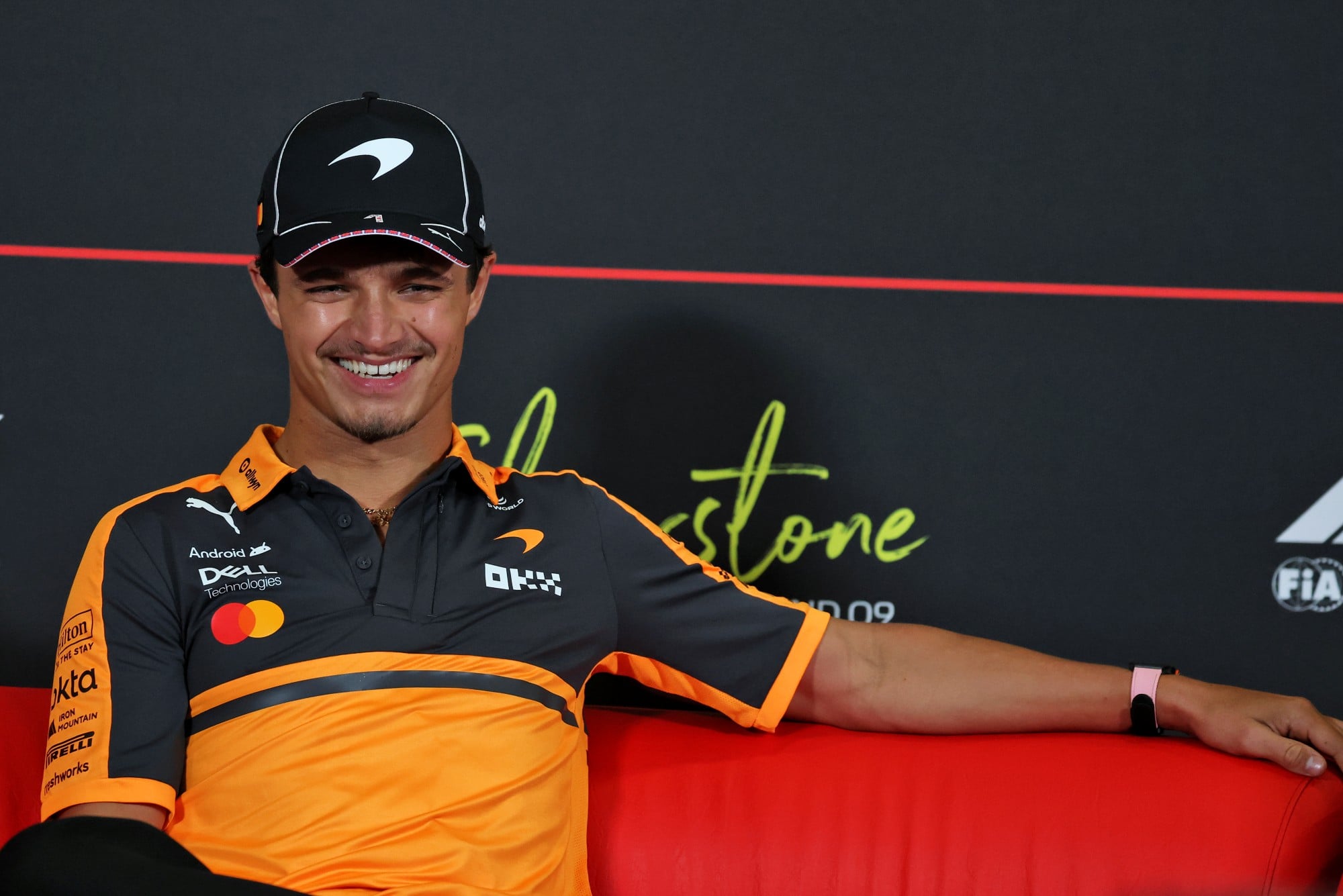 F1: Norris diz que chegar campeão em Silverstone não muda experiência: "É sempre legal" Lando Norris (GBR) McLaren F1 Team in the FIA Press Conference.