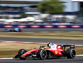 F1: Hamilton cobra Ferrari para seguir viva na disputa pelo título