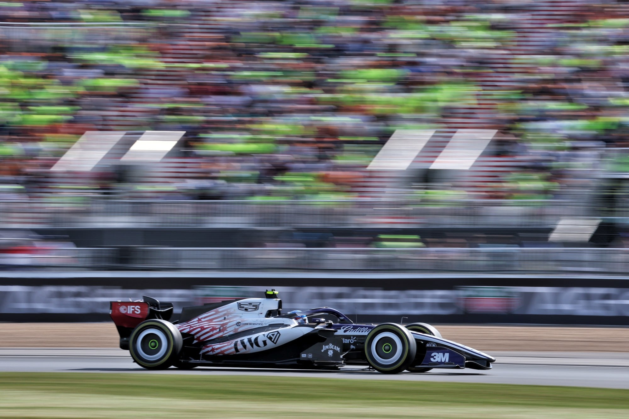 F1: Confira as imagens desta sexta-feira do GP da Inglaterra Valtteri Bottas (FIN) Cadillac Formula 1 Team MAC-26.