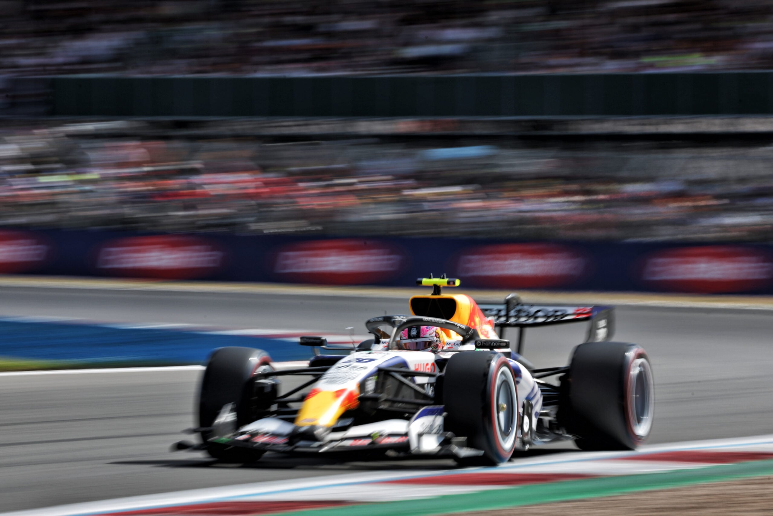 F1: Racing Bulls satisfeita com os dois carros marcando pontos Liam Lawson (NZL) Racing Bulls Formula One Team VCARB 03.