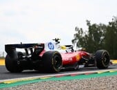 F1: Ferrari busca ajustes após sexta-feira de trabalho intenso
