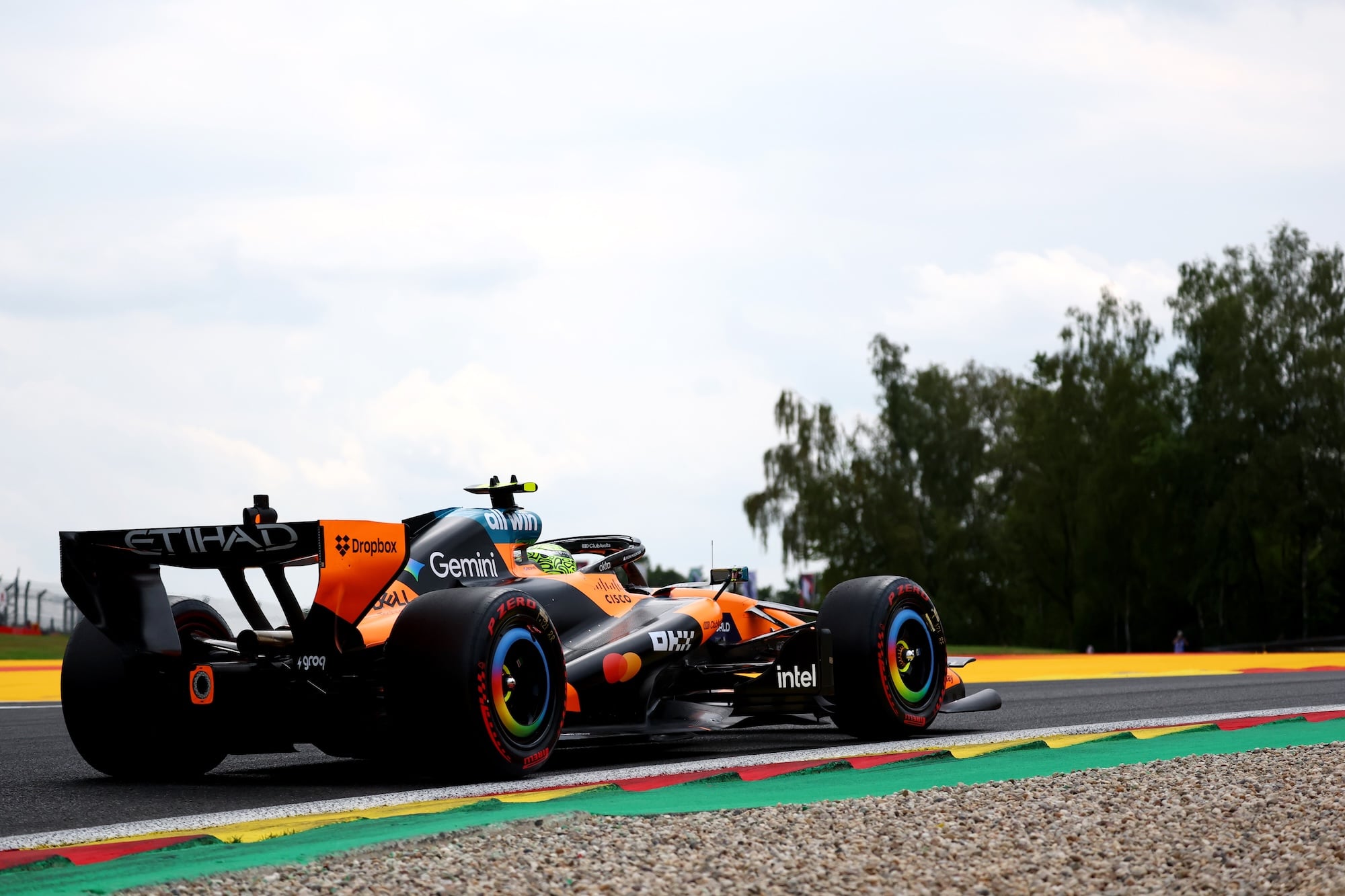 F1: McLaren vê evolução em Spa, mas Norris evita empolgação Lando Norris (GBR) McLaren F1 Team MCL40.