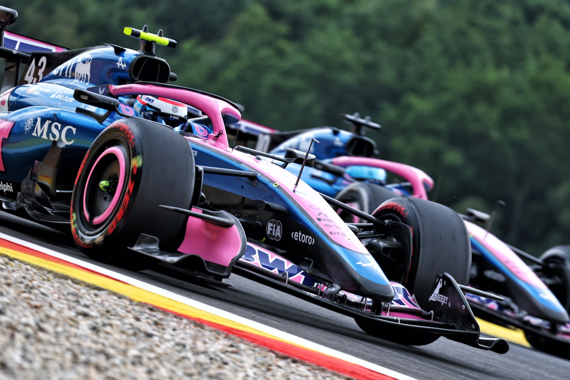 F1: Mercedes lidera simulações, mas rivais ameaçam em Spa Franco Colapinto (ARG) Alpine F1 Team A526 and Pierre Gasly (FRA) Alpine F1 Team A526.