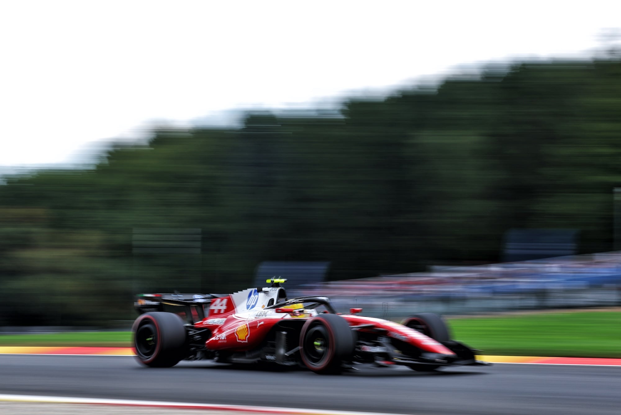 F1: Ferrari é investigada pela FIA após infração em Spa Lewis Hamilton (GBR) Scuderia Ferrari SF-26.
