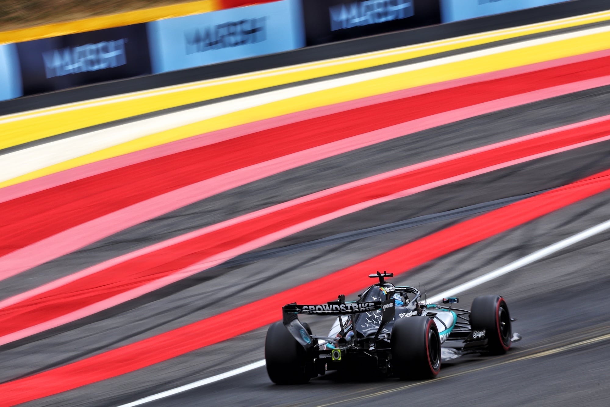 F1: Antonelli domina para liderar segundo treino livre do GP da Bélgica George Russell (GBR) Mercedes AMG Formula One Team W17.